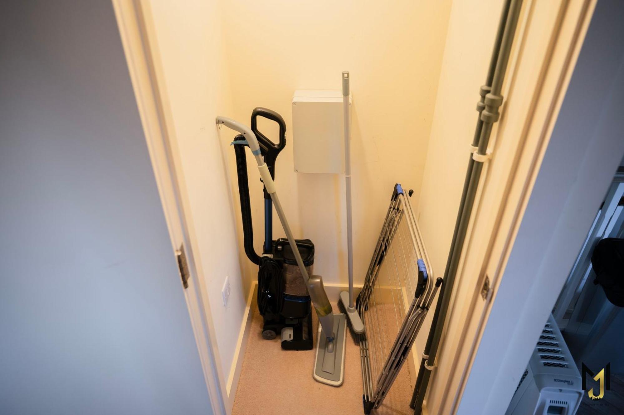 'nomadic Nest' 2-bed Executive Coach House + Free Parking!