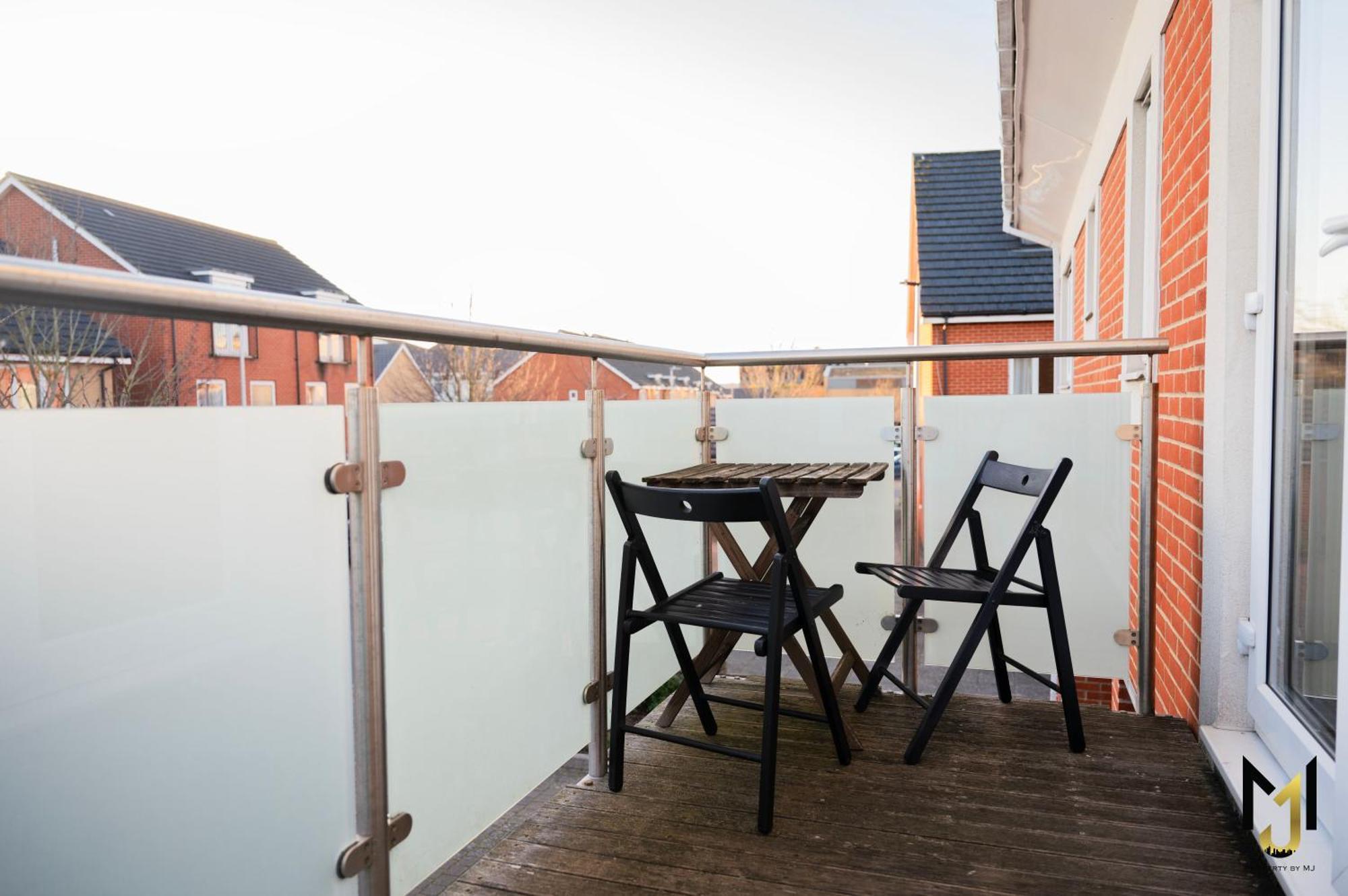 'nomadic Nest' 2-bed Executive Coach House + Free Parking! Appartement Reading